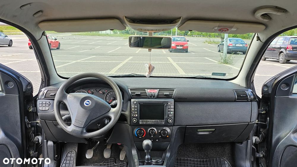 Fiat Stilo 1.6 16V Actual - 11