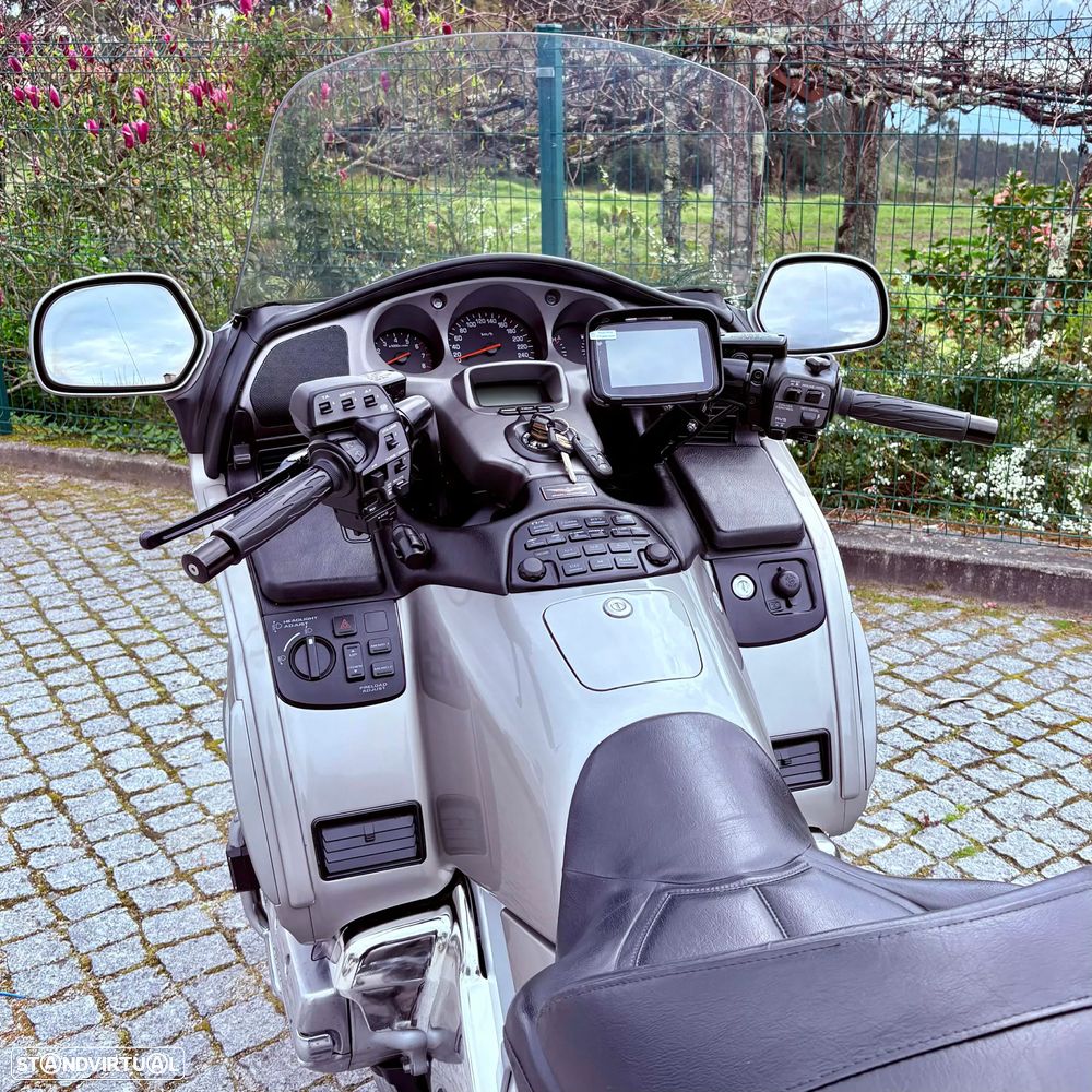 Honda Goldwing - 3