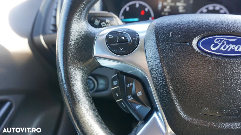 Ford Tourneo Connect Grand 1.5 TDCi Start/Stop Titanium - 24