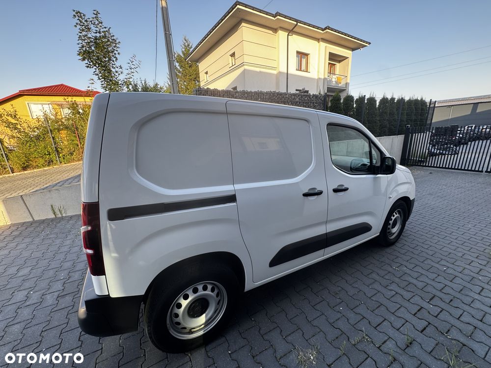 Toyota Proace City - 10