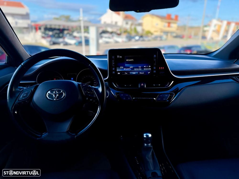Toyota C-HR 1.8 HSD Exclusive+P.Luxury - 15