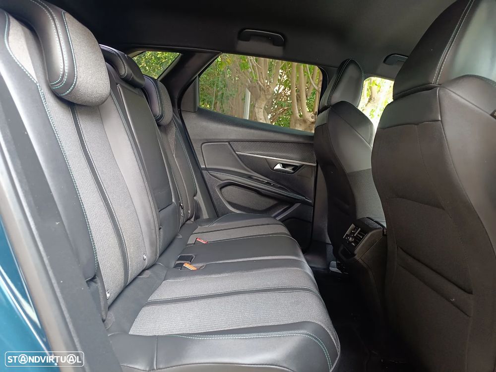 Peugeot 3008 PureTech 130 Stop & Start GPF Allure - 30