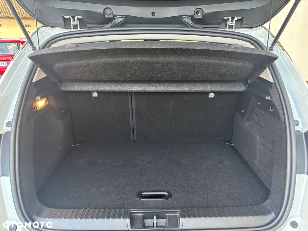 Renault Captur TCe 140 GPF INTENS - 34