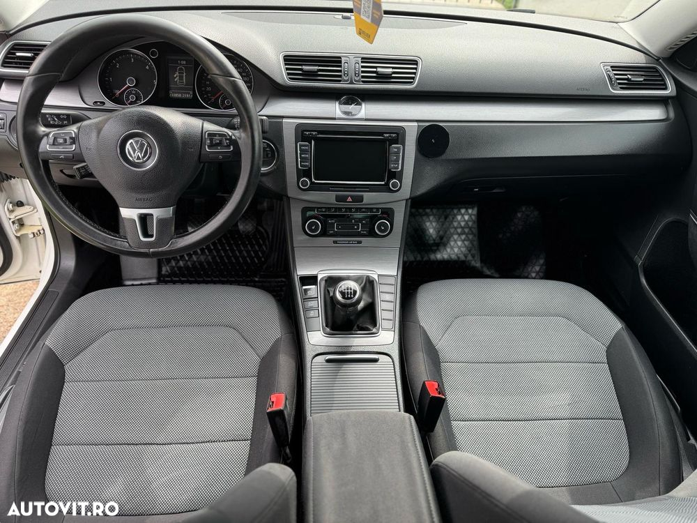 Volkswagen Passat 2.0 Blue TDI SCR Highline - 8