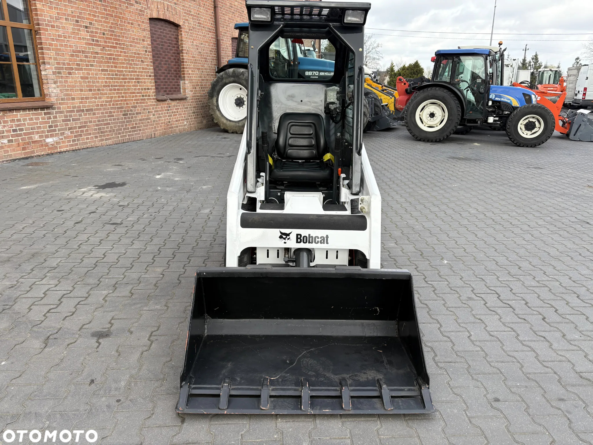 Bobcat 453 - 8