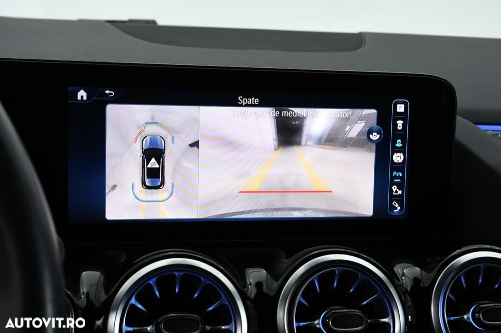 Mercedes-Benz GLA - 15