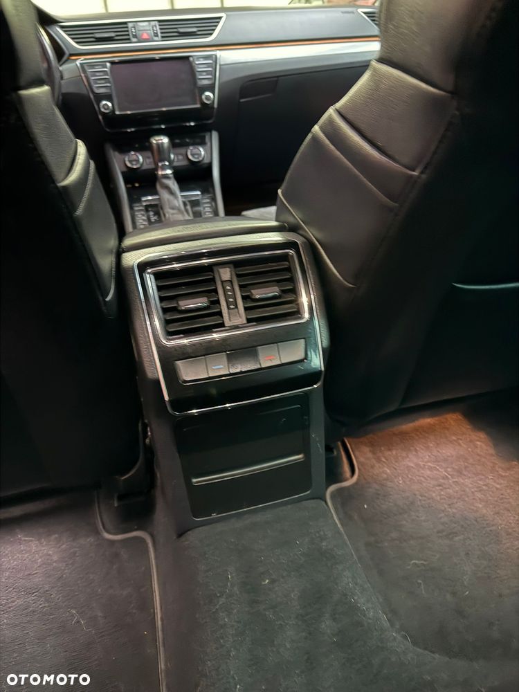 Skoda Superb 2.0 TDI 4x4 Ambition DSG - 11