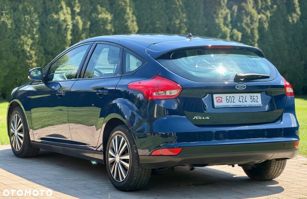 Ford Focus 1.6 Ambiente Start - 4