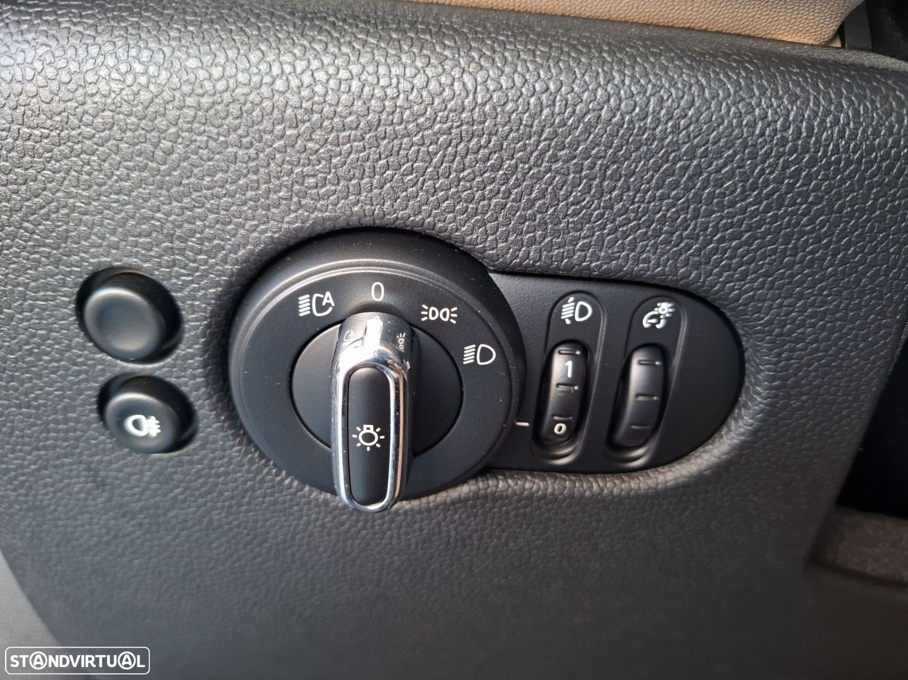 MINI 3 Portas Cooper SE - 19