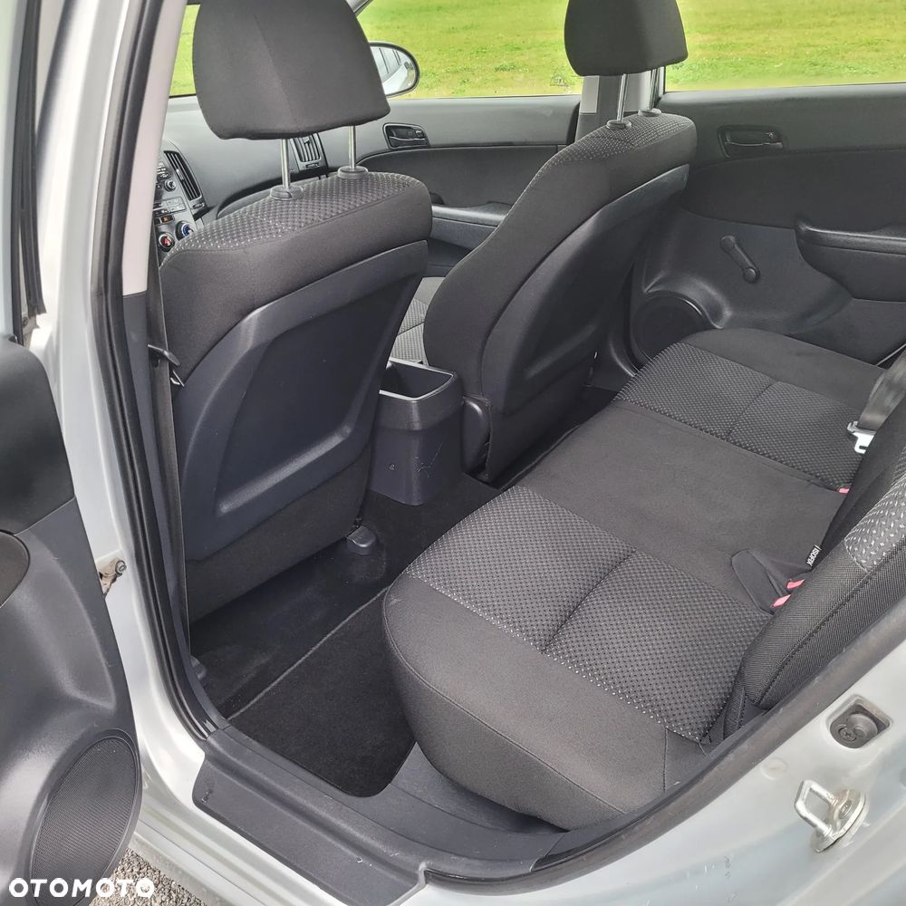 Hyundai i30 1.6 CRDi Base - 5