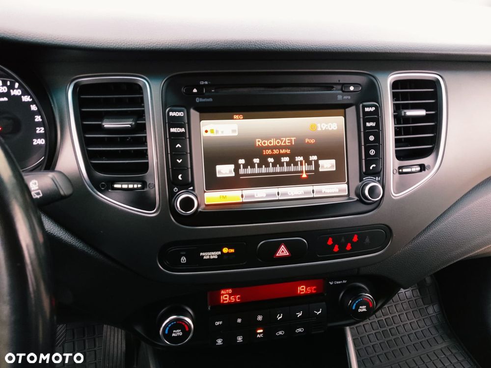 Kia Carens 1.6 GDI XL 7os - 15