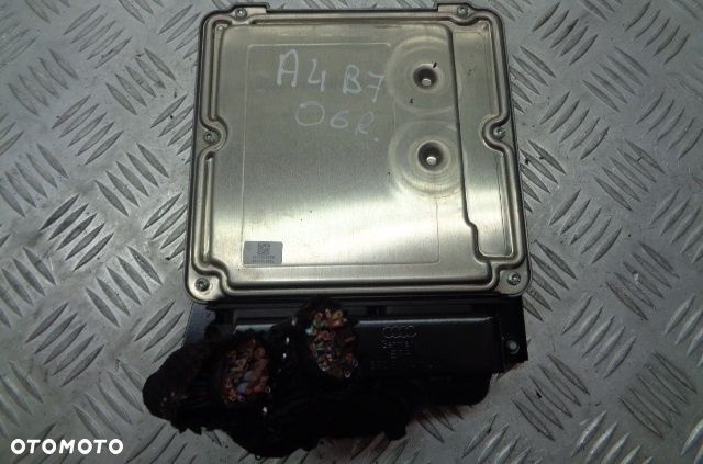 STEROWNIK SILNIKA 8E0910115N - A4 B7 2.0 TFSI FV - 2