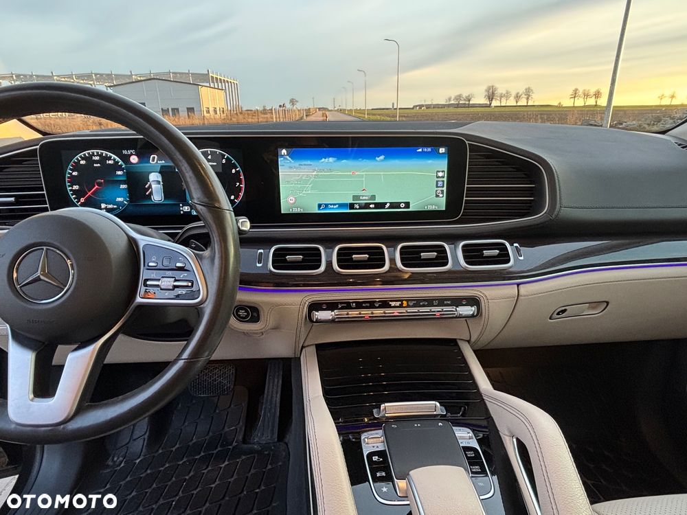 Mercedes-Benz GLE - 13