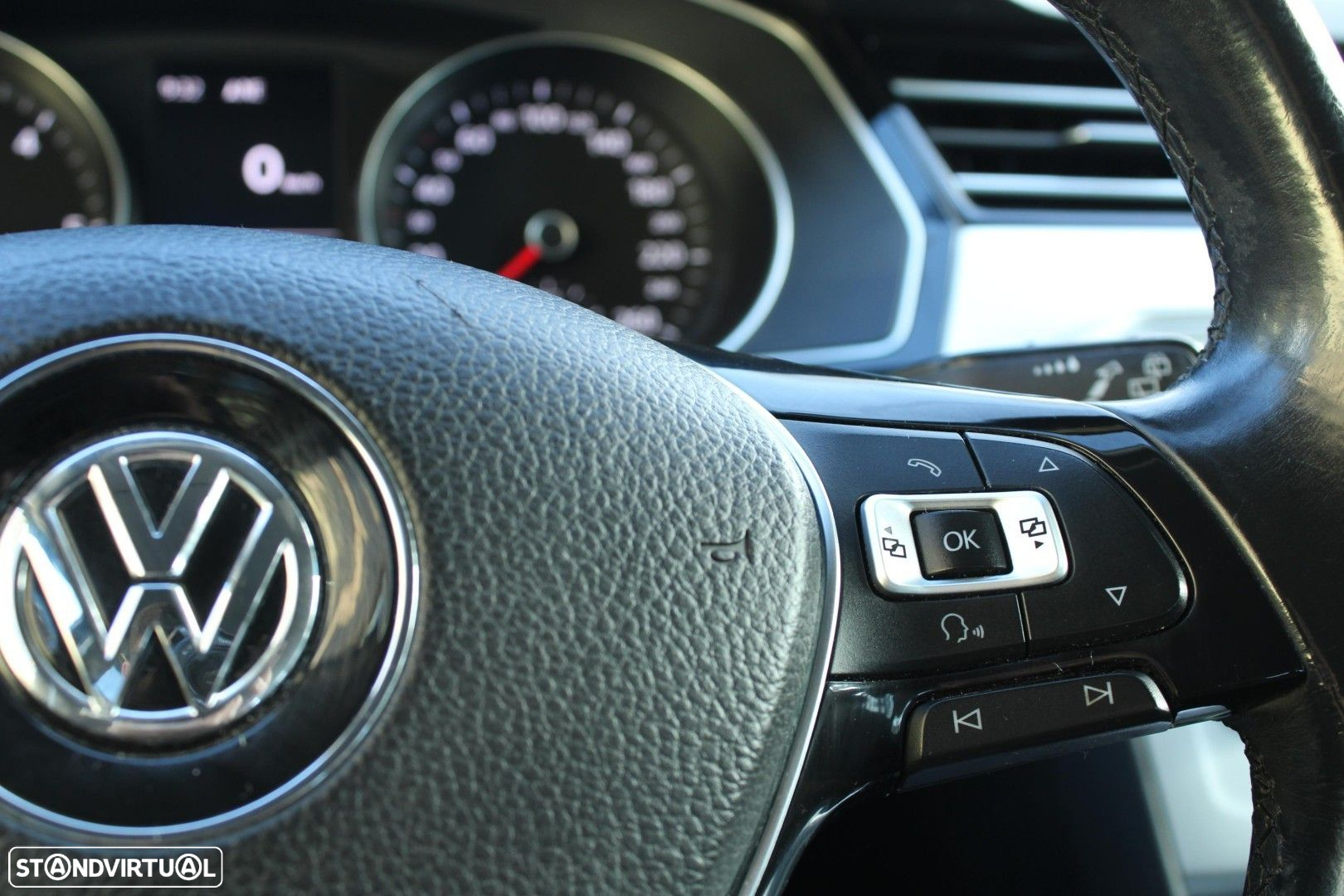 VW Passat Variant 1.6 TDI BlueMotion - 13