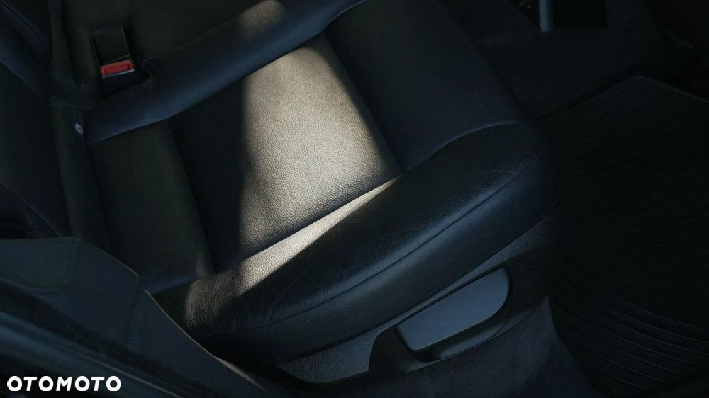 BMW 5GT 530d - 26