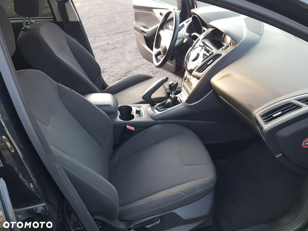 Ford Focus 1.6 EcoBoost Titanium - 15