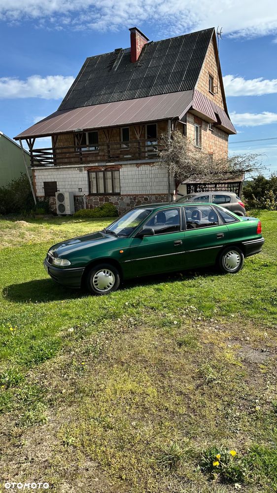 Opel Astra 1.4 Start - 1