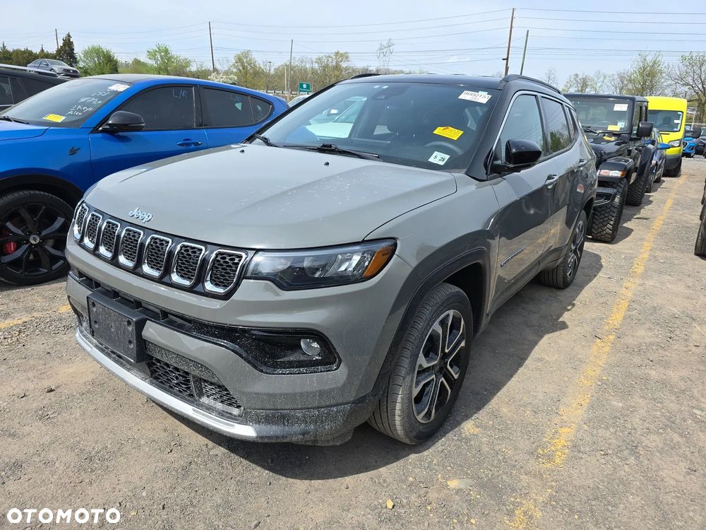 Jeep Compass - 2