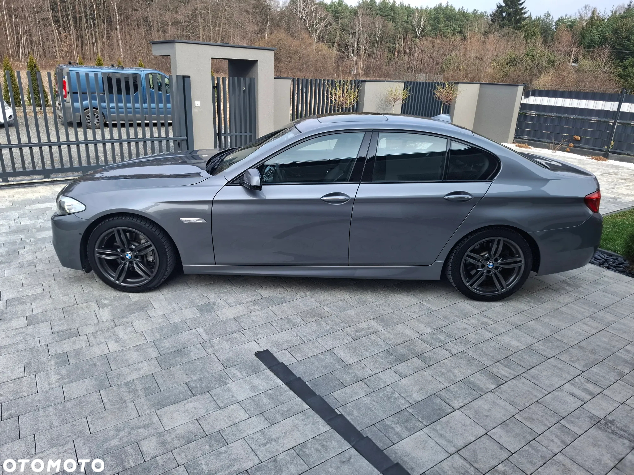 BMW Seria 5 535i xDrive - 4