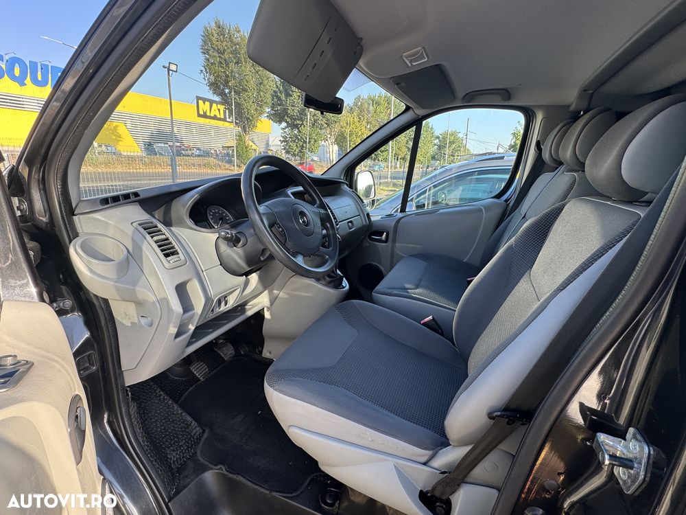 Opel Vivaro - 10