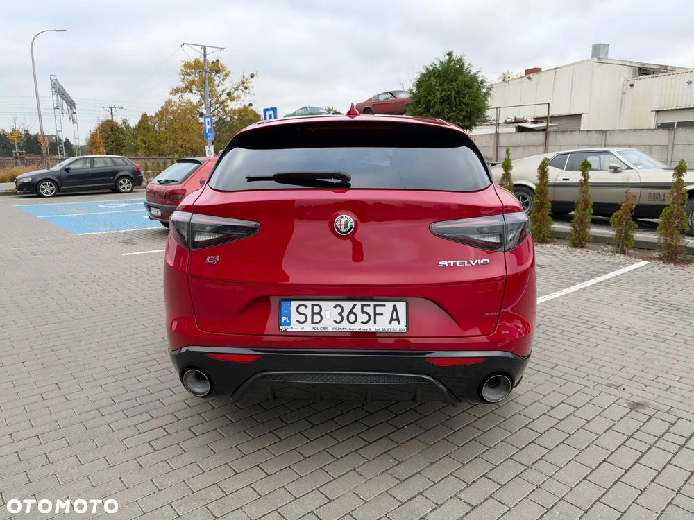 Alfa Romeo Stelvio 2.0 Turbo Veloce TI Q4 - 5