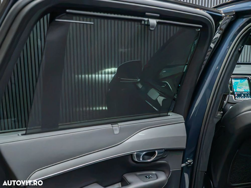 Volvo XC 90 B5 D AWD Ultimate Dark - 26