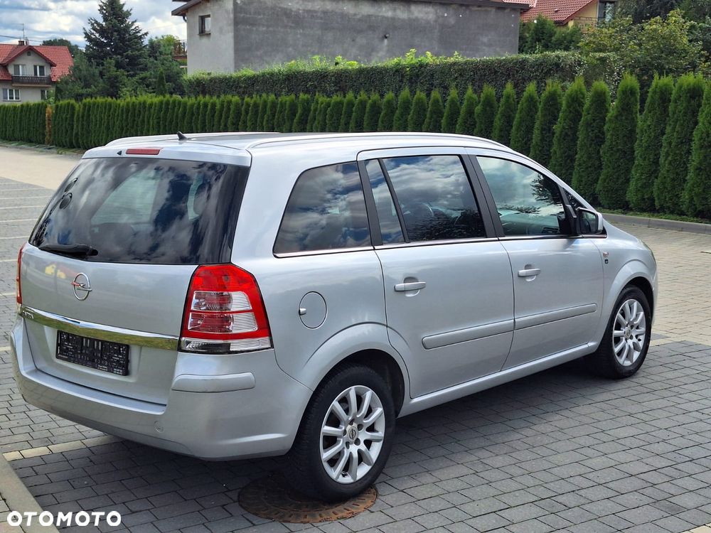 Opel Zafira - 3
