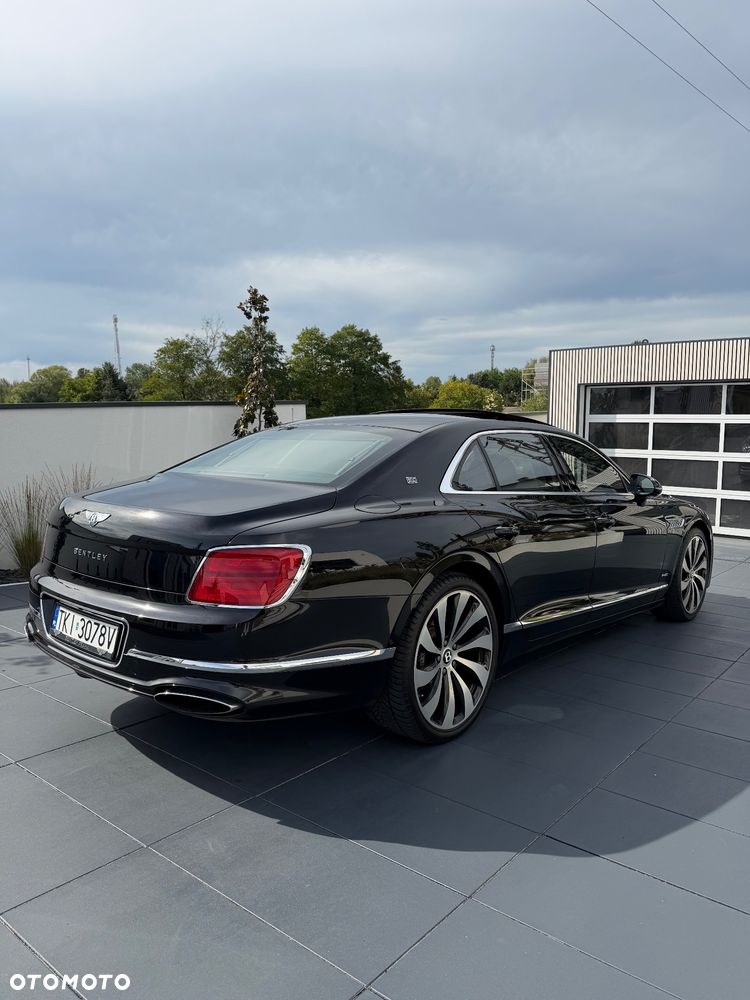 Bentley Flying Spur W12 S - 10