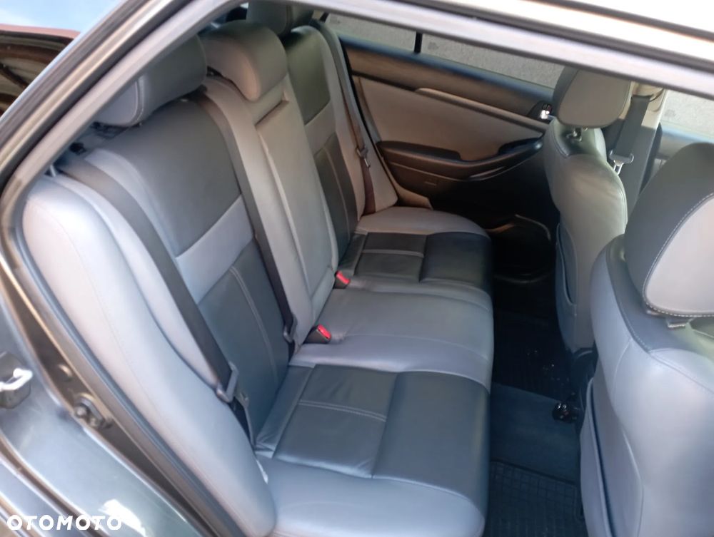 Toyota Avensis 2.2 D-4D Prestige - 13