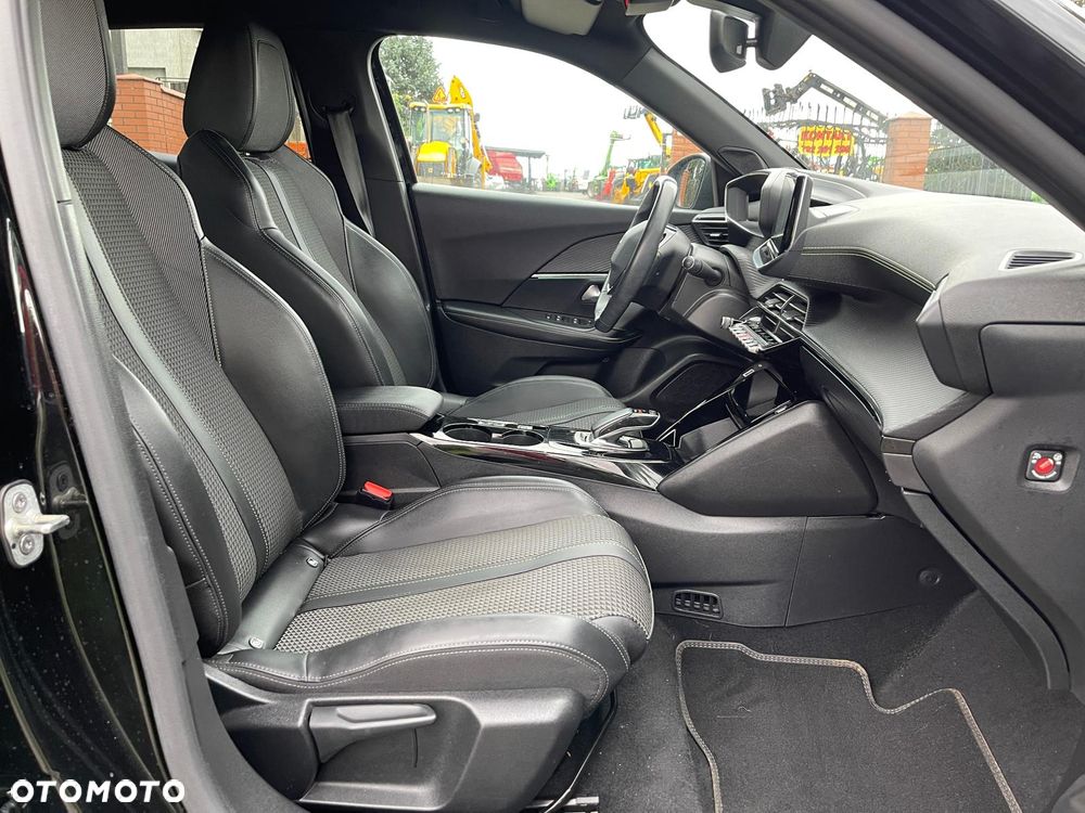 Peugeot 2008 GT - 21