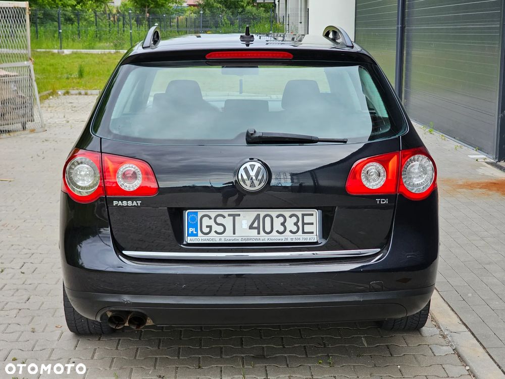 Volkswagen Passat 1.9 TDI DPF Sportline - 27