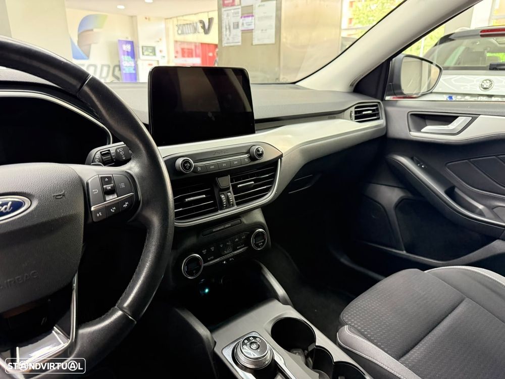 Ford Focus SW 1.0 EcoBoost Titanium Aut. - 24