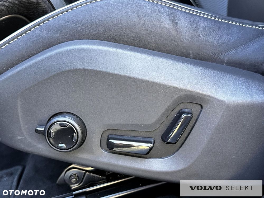 Volvo XC 60 - 25