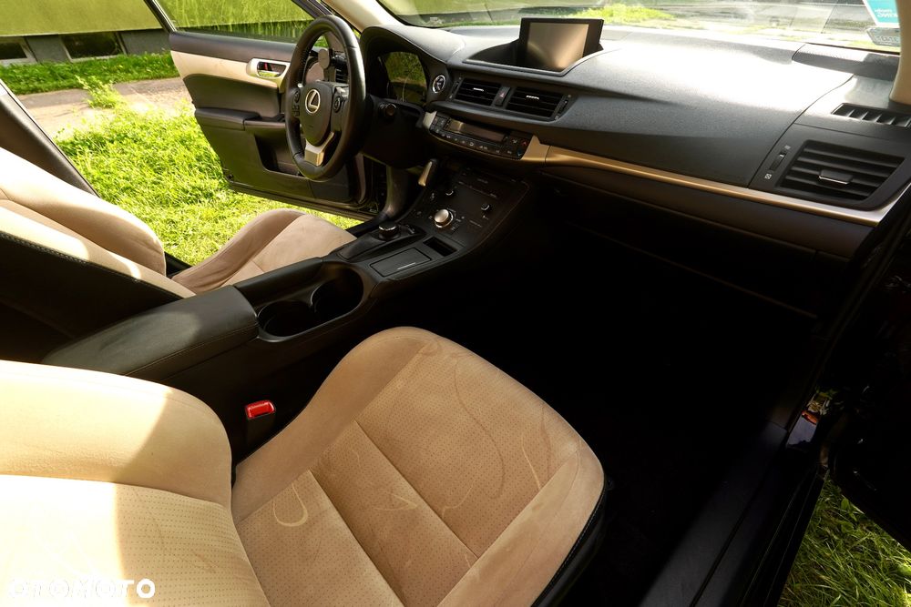 Lexus CT 200h Elegance - 12