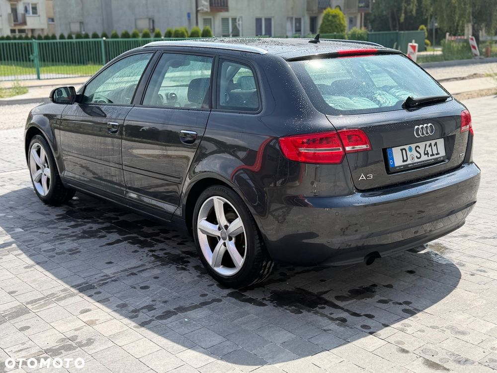 Audi A3 Sportback - 4