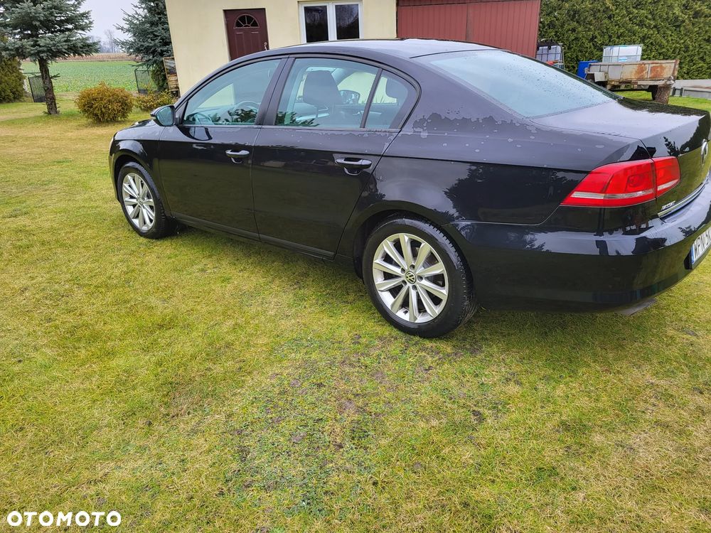 Volkswagen Passat 2.0 TDI BlueMotion Technology Comfortline - 4