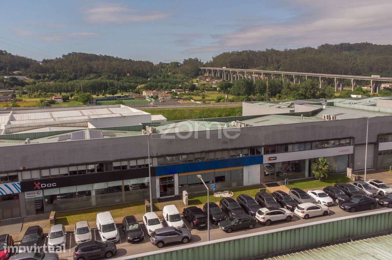 Oportunidade de Investimento | Escritórios/Armazém em Sequeira, Bra... - Grande imagem: 4/16