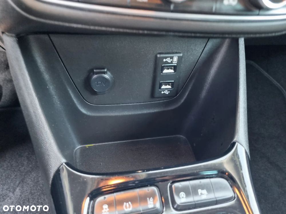 Opel Crossland X - 20