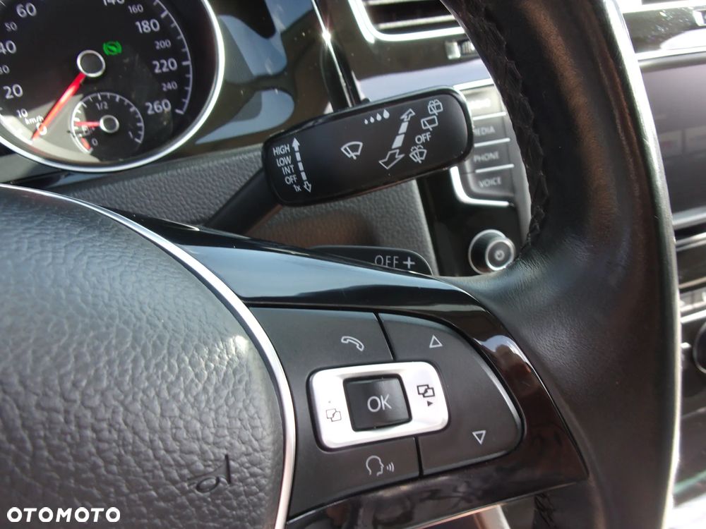 Volkswagen Golf Variant 1.4 TSI DSG Sound - 22