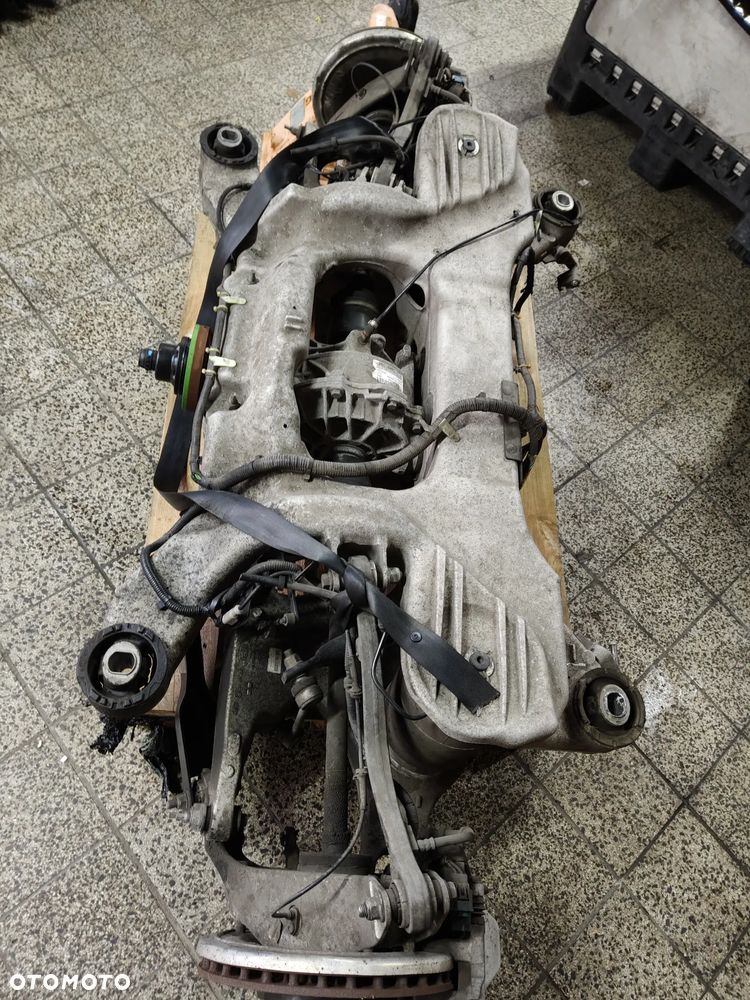 RANGE ROVER SPORT II LIFT L494 BELKA ZAWIESZENIA OŚ TYŁ REDUKTOR 3,21 - 8