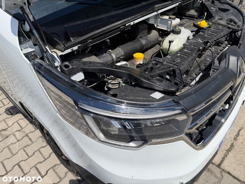Renault TRAFIC BOGATA WERSJA!! Martwe pole, Park Assist, NAWIGACJA KLIMATYZACJA TEMPOMAT, świeżo sprowadzony, OKAZJA !!!! - 31