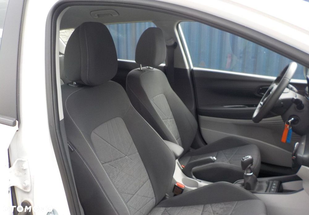 Hyundai Bayon - 16
