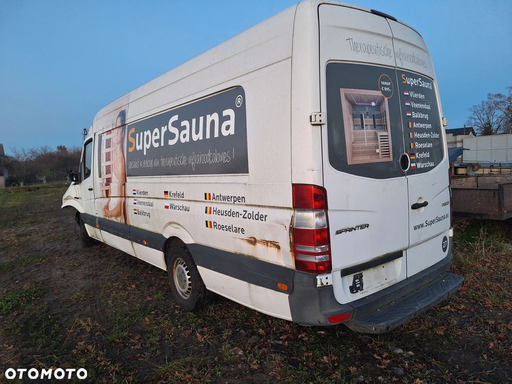 Mercedes-Benz Sprinter - 4