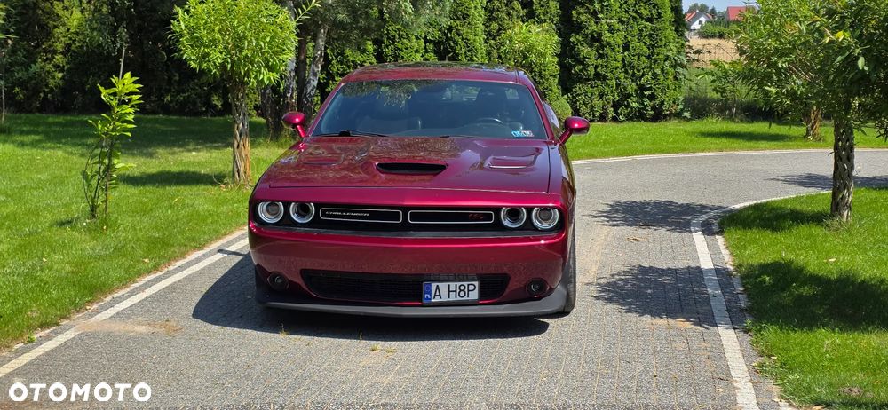 Dodge Challenger - 17