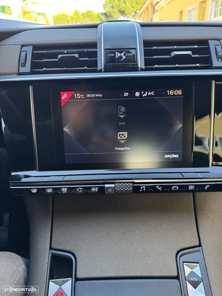 DS DS7 Crossback - 13