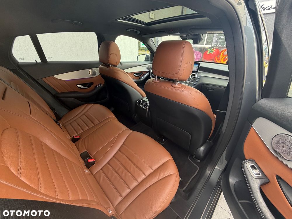 Mercedes-Benz GLC 200 d 4Matic 9G-TRONIC AMG Line - 22