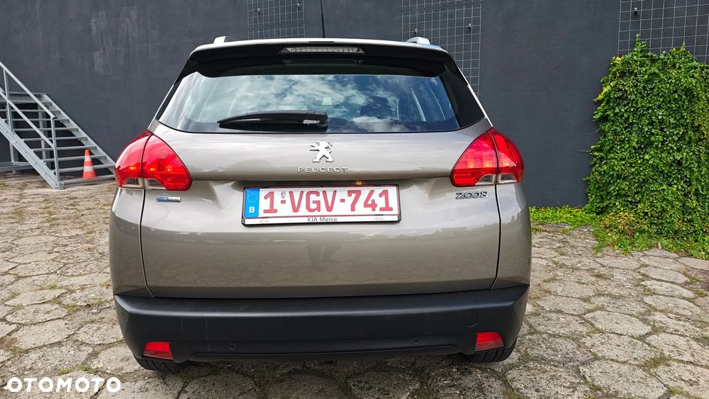 Peugeot 2008 PureTech 110 Stop&Start Allure - 22