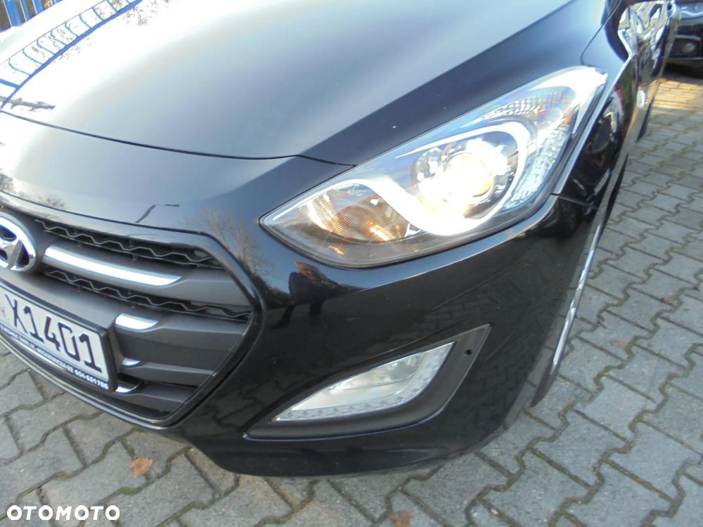 Hyundai i30 i30cw 1.6 CRDi Trend - 31