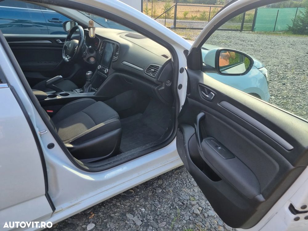 Renault Megane - 5