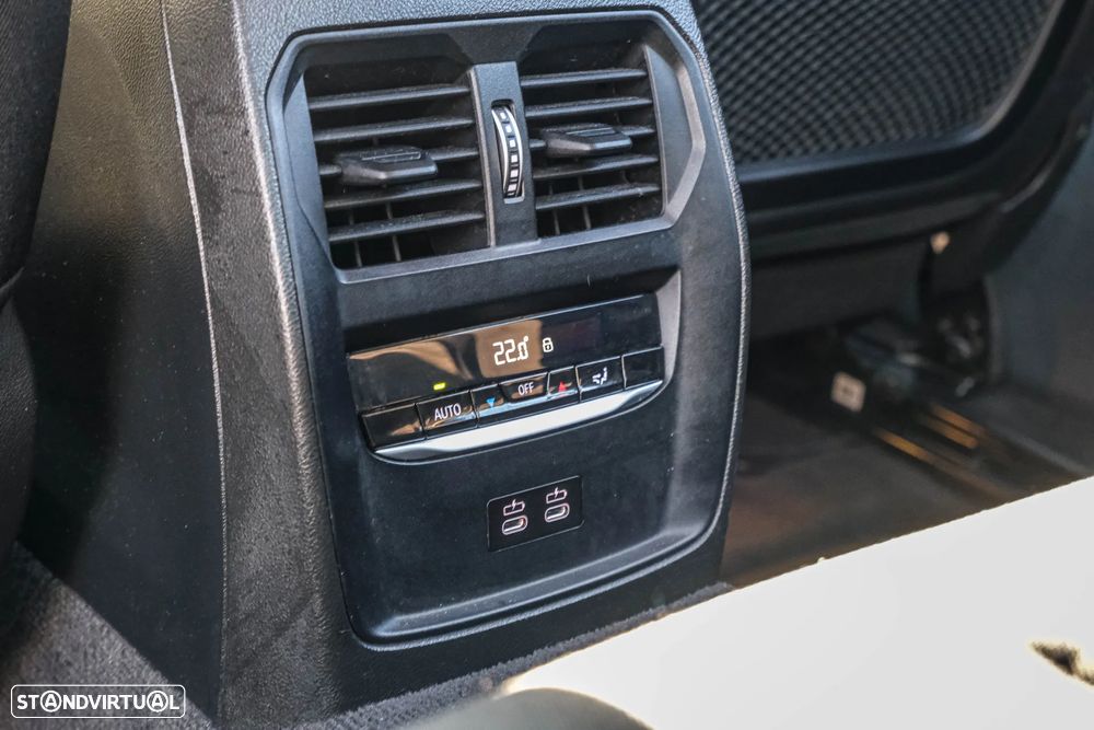 BMW 318 d Auto - 23